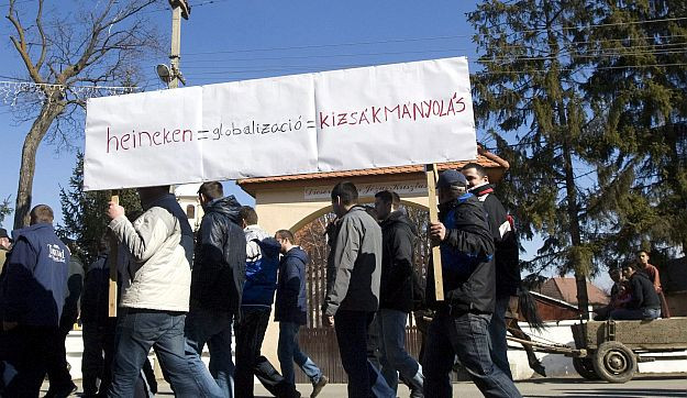 Bort iszik a magyar, nem pediglen sert: a Jobbik bojkottálja a Heineken termékeit