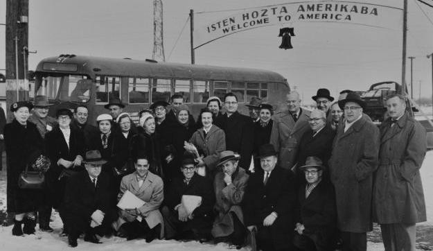 Soha nem látott képek, ismeretlen dokumentumok – Így fogadta Amerika az 1956-os magyar menekülteket