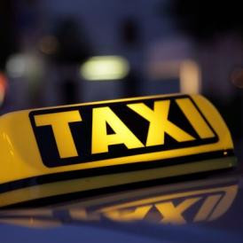 Milliókat taxiznak el Orbánék, persze nem a saját fizetésükből