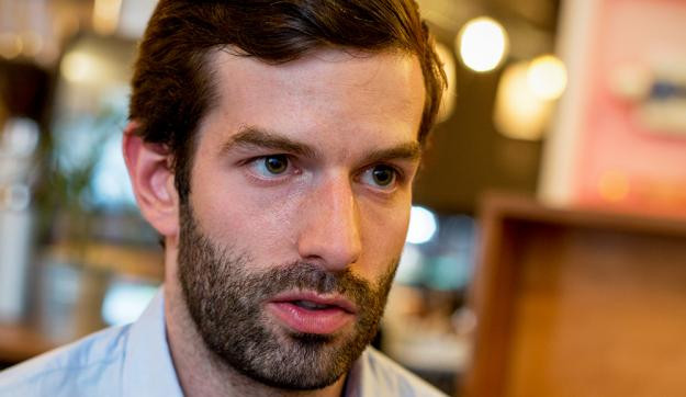 A rabló, korrupt politikusokat el fogják számoltatni – Interjú a Momentum elnökével a friss Narancsban