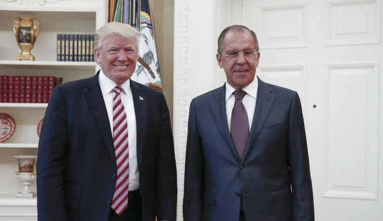 Ekkora hülye tényleg nincs: Trump államtitkokat oszthatott meg az oroszokkal