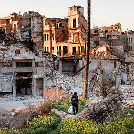 Aleppó romjai között már az új világra készülnek