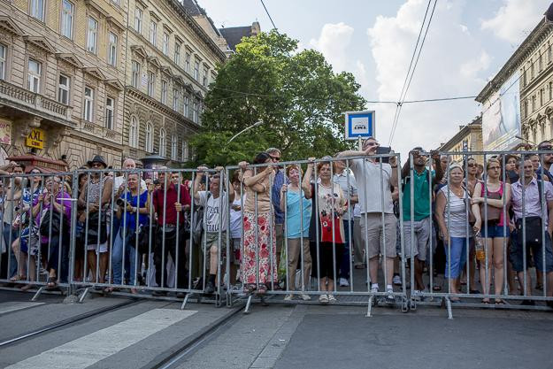 Magyarország nekibőszült jobboldala már Budapesten sem tud meglenni kerítés nélkül