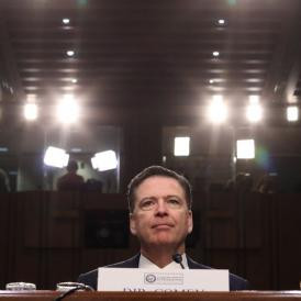 Két másik elnöknél nem, Trumpnál viszont valamiért aggódott a volt FBI-vezető, hogy hazudni fog 