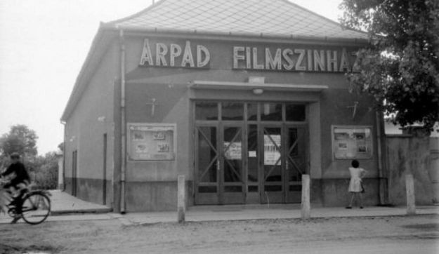 Kifutott az utolsó tekercs – A vidéki mozihálózat tündöklése és bukása