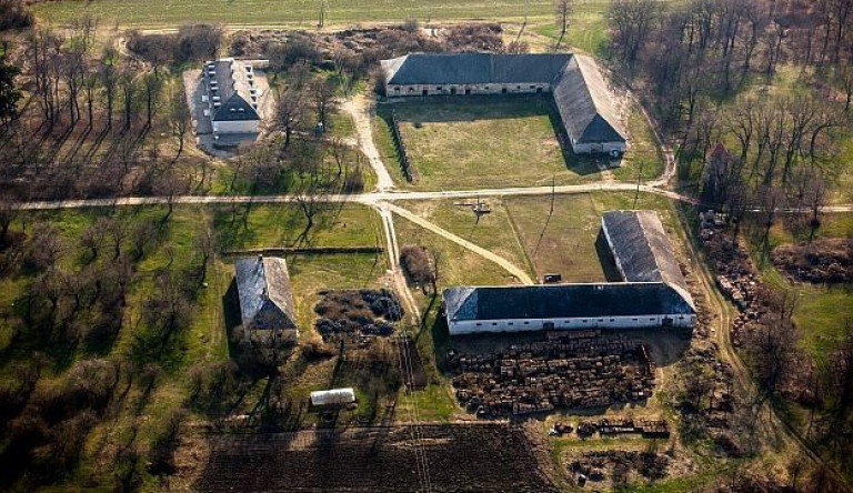 Itt egy újabb bizonyíték arra, hogy Mészáros Lőrinc pénzéből gyarapszik az Orbán család