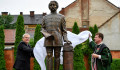 Teljes alakos Arany János-szobrot avattak Nagyváradon. Ön szerint tényleg jó ötlet volt? – Fotók