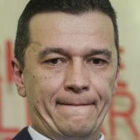 Saját kormánya váltaná le a kormányfőt, mert nem teljesíti a beígért programot