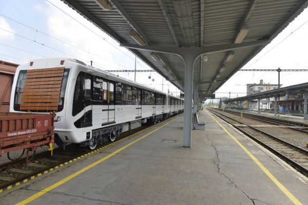 A BKV szerint kijavították a felújított metrók hibáját