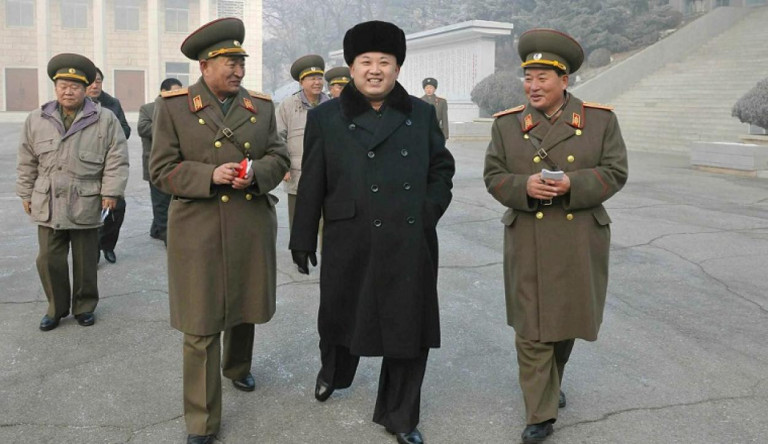 Észak-Koreában megint elszállt a diktátor agya: japán területre lőttek ki egy ballisztikus rakétát