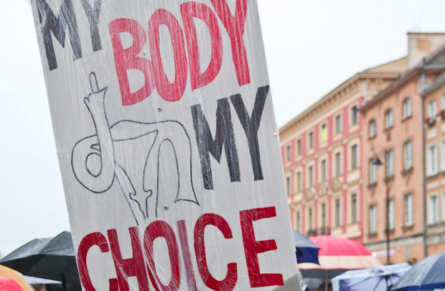 Ipsos: Magyarországon a válaszadók 70 százaléka a legális abortusz mellett teszi le a voksát