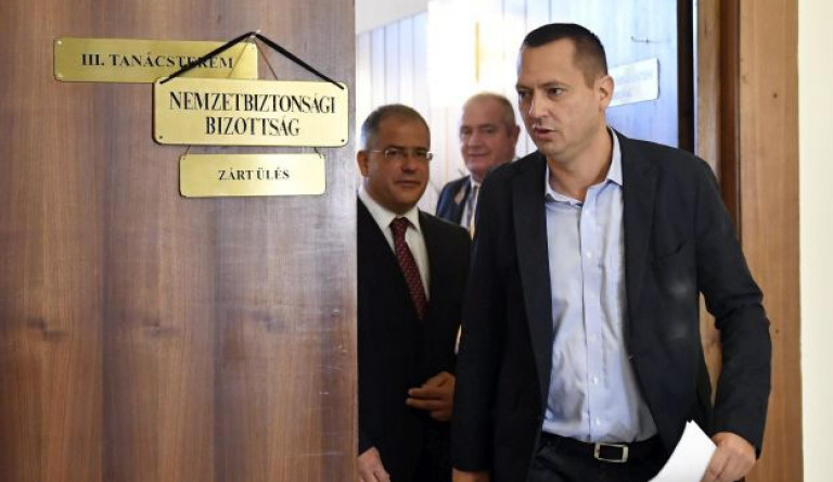 Megfigyelési botrány: összehívják a nemzetbiztonsági bizottságot