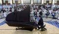 80 millióért egy Bogányi-zongora is kerül a magyar uniós elnökség brüsszeli központjába