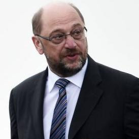 Martin Schulz nagyon beülne Merkel székébe