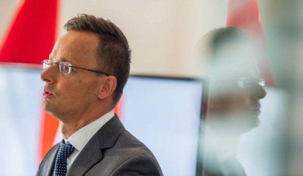Új szinten a diplomáciai abszurd: pár kritikus megjegyzés miatt megszakítjuk a nagyköveti kapcsolatot Hollandiával