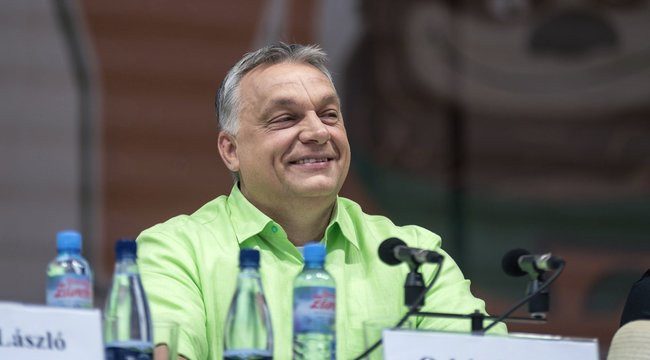 Orbánnal riogat a Fidesz