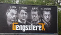 „Gengszterek”: óriásplakáton pózol Orbán, „a főnök”, Mészáros, „a stróman”, Habony, „a hazug” és Rogán, „a kötvényes”