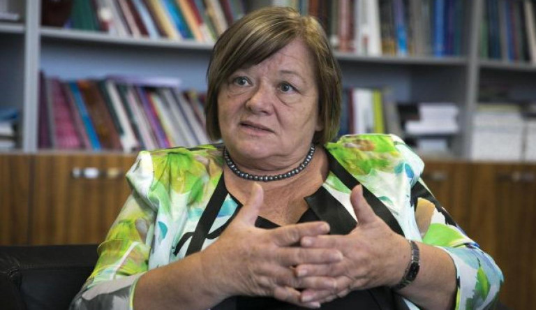 Csépe Valéria: „Kérdés, hogy a hitgyakorlásnak a tanrendben kell-e lennie”