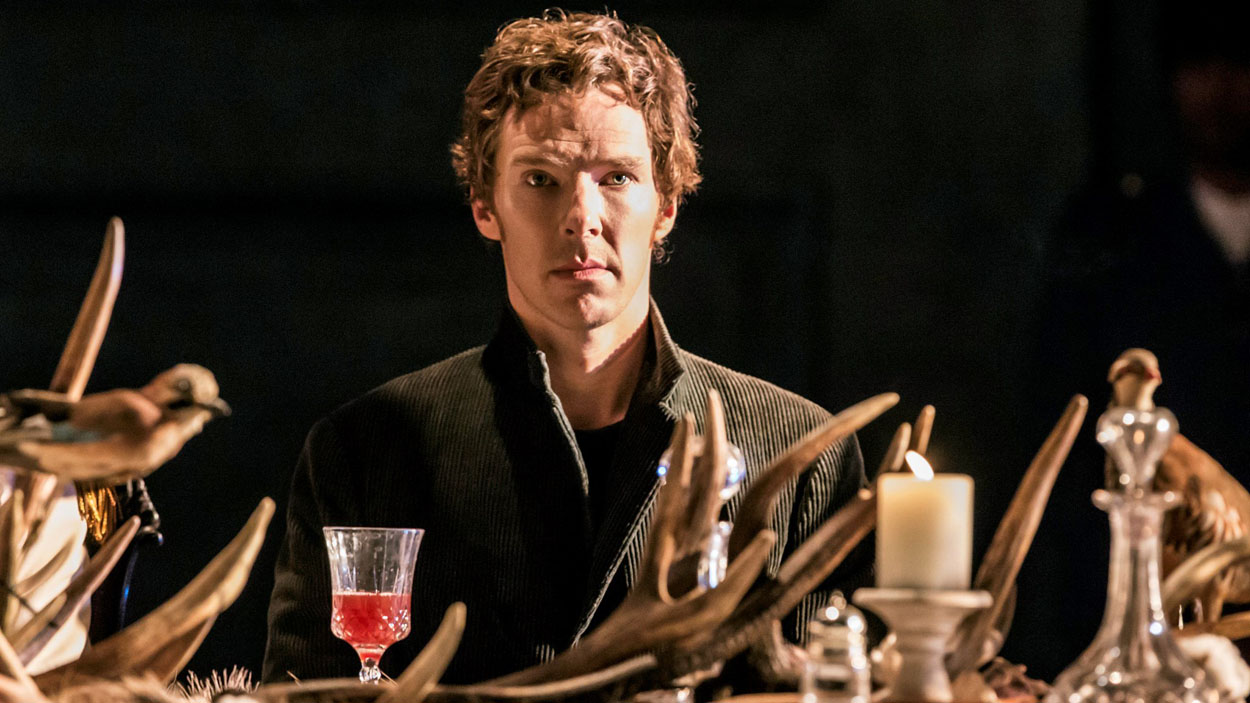Benedict Cumberbatch Hamlet szerepében
