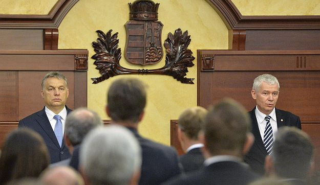 „Az Orbán-kormány nem szereti, ha bárki zavarja lopás közben” – A Fidesz elutasította az uniós ügyészség felállítását