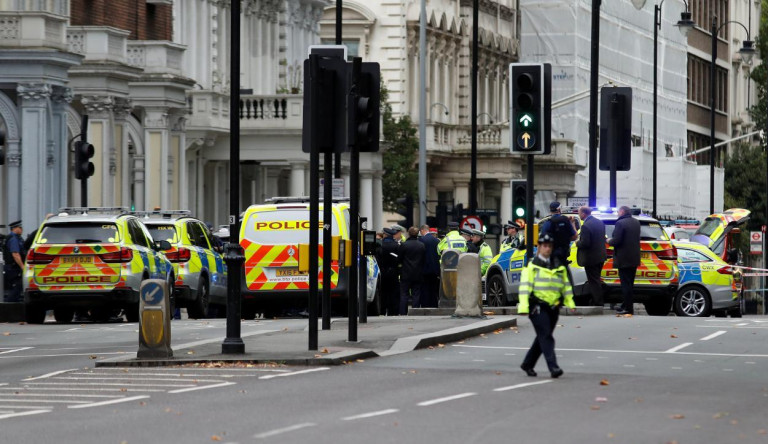 Gyalogosok közé hajtott egy autó Londonban