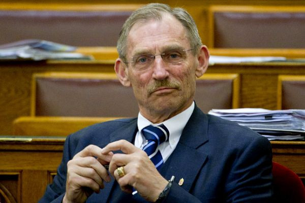 Leváltják a vízügyest, aki az akkugyárról szóló kritikus szakvéleményt aláírta