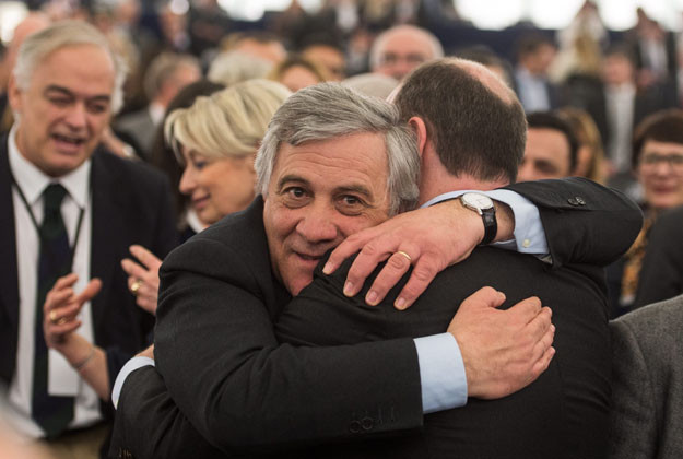 Az Európai Parlament elnöke meg fogja kérdezni Orbántól, mi a frász a Soros-terv