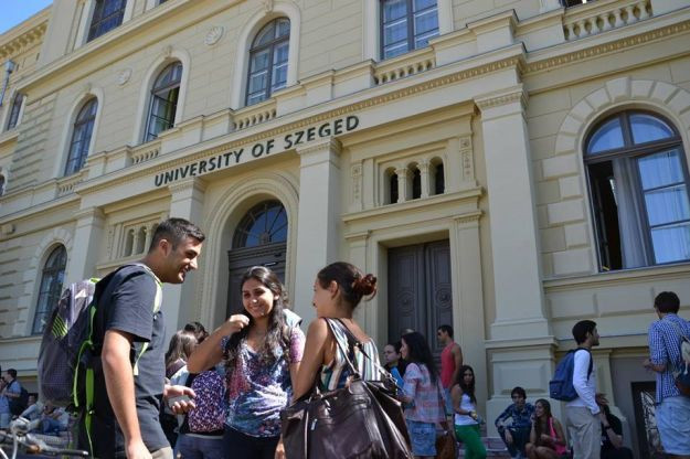 Elszámolták a szegedi tanár szakos hallgatók ösztöndíját