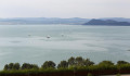 Lassan tényleg az övé lesz az egész Balaton: Mészáros Lőrinc megint bevásárolna a tó mellett