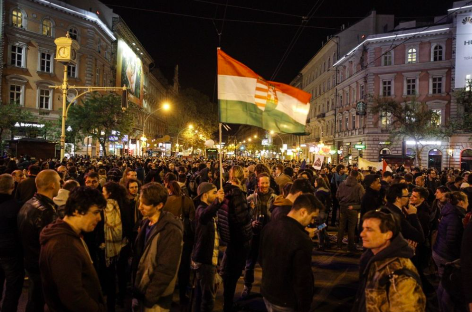 A választó is aktív, nem csak a tüntető