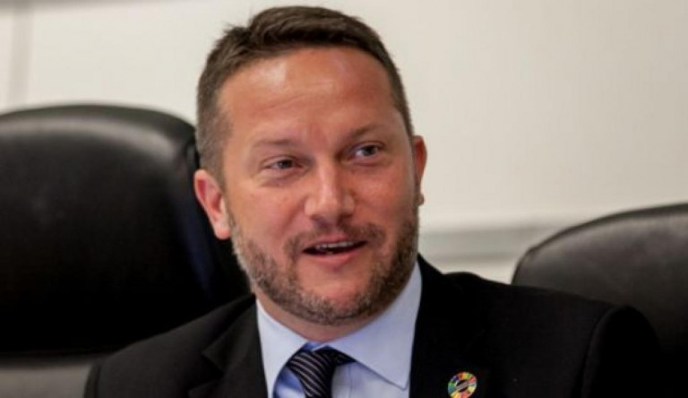 MSZP-s politikust választottak a világ cirkuszművészetének nagykövetévé