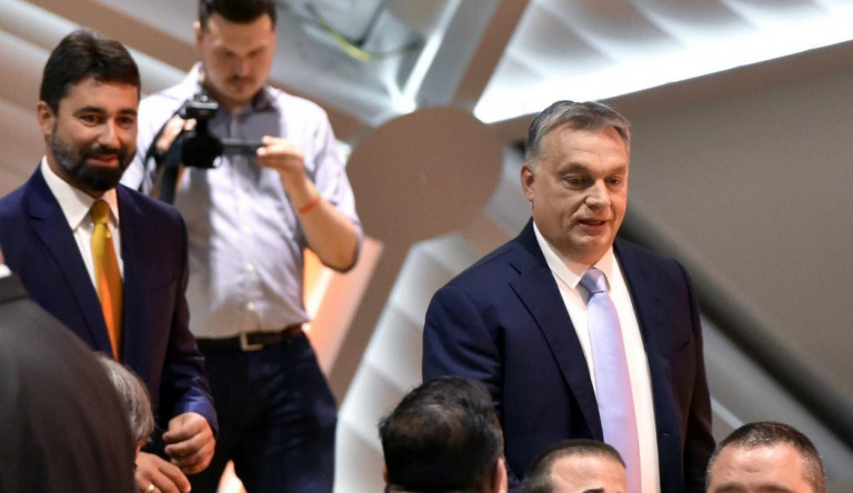 Ezeknek teljesen elment az eszük: az államtitkár már ott tart, hogy aki nem fideszes, veszélyt jelent Magyarországra