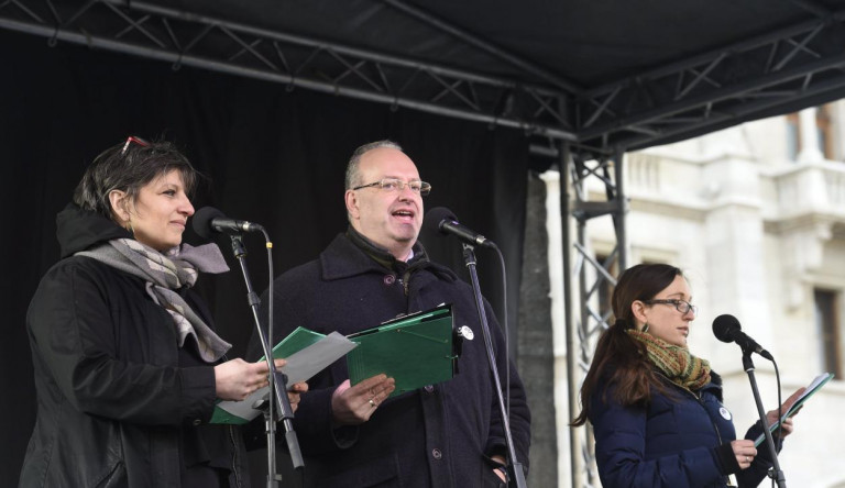 Tégláról téglára bontanák le a Fidesz oktatási rendszerét