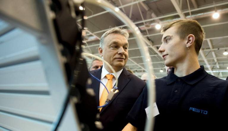 A Fidesz szerint nincs semmi gond az oktatásban, de ha van is, azért az ellenzék a hibás