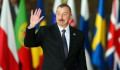 Aliyev hirtelen fél évvel előre hozta az azeri elnökválasztást, az ellenzék bojkottot hirdetett