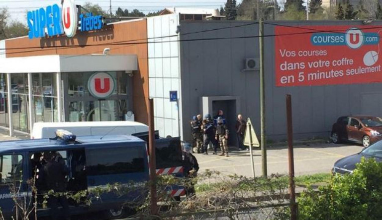Többen meghaltak a franciaországi túszejtésben, a támadót lelőtték