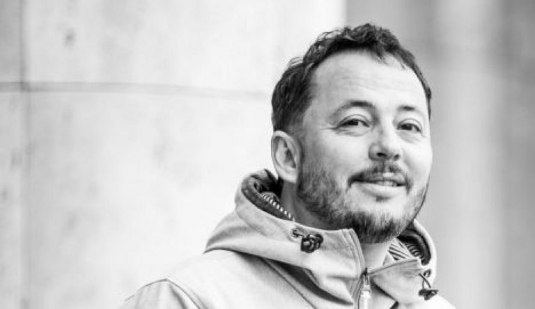 „Sokszor kell magyarázkodnom” – Kovalik Balázs operarendező  