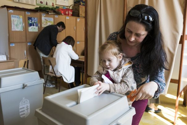 68,13 százalék a részvételi arány fél 7-kor