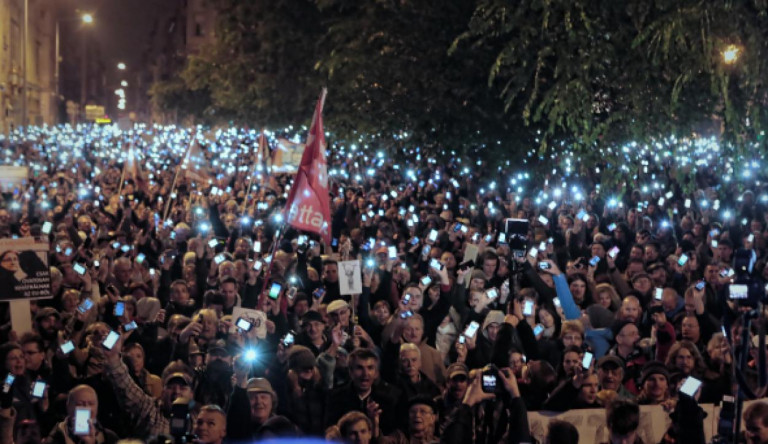 Masszív civil mozgalommá szeretnék alakítani a szombati tüntetéseket a szervezők