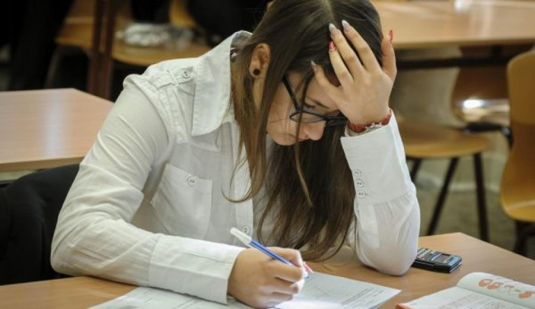 A nemzetiségi tantárgyakkal kezdődik ma az érettségi szezon: 240 percig tart az első menet