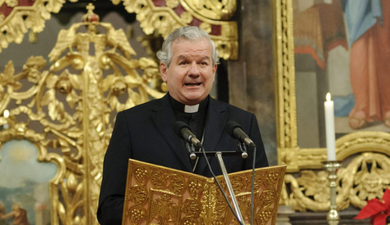 Orbán Viktor kedvelt püspöke húszmilliárd forintos fejlesztésekkel puhítja Szegedet