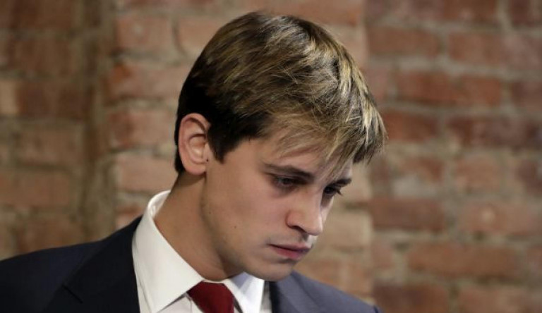 Orbánék nem tágítanak: mégis meghívták Budapestre a pedofil bűncselekményeket relativizáló szélsőjobbost