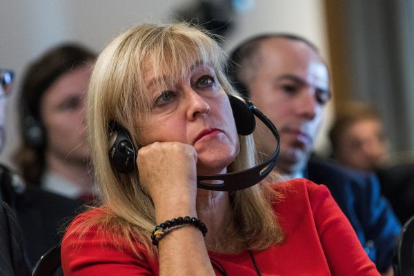 Sem Bannont, sem Milót nem hallgathatja meg a Magyar Narancs