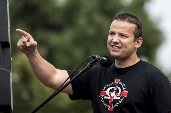 Mi Magunk: pártból mozgalomba
