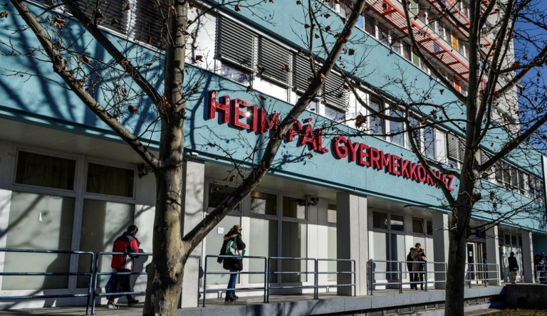 Hasít az egészségügy: alig van orvos, és a pluszmunkáért járó pénzt sem fizetik ki