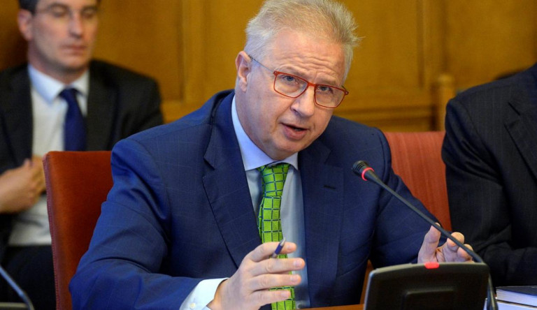 Az igazságügyi miniszter szerint a kommunisták miatt állítják fel a kormány által felügyelt közigazgatási bíróságot