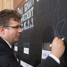 Kormánybiztos lett Seszták