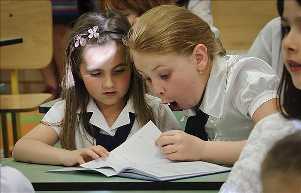 Állítólag már megszületett a döntés: jövőre hozzácsapnak még két hetet a tanévhez