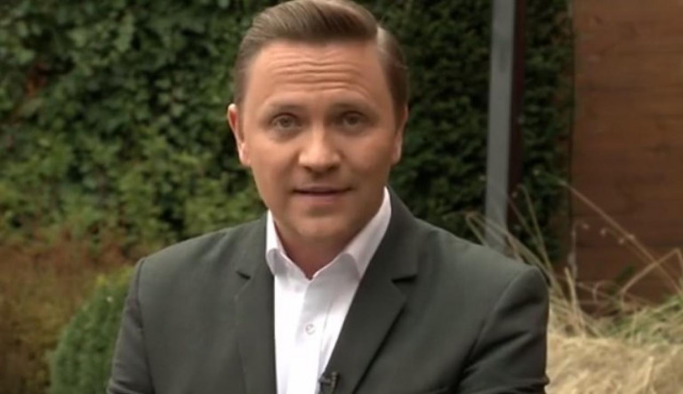 Orbán elégedetlen Andy Vajnával és a Tv2-vel, gyorsan át is adhatják a csatornát Mészáros Lőrincnek