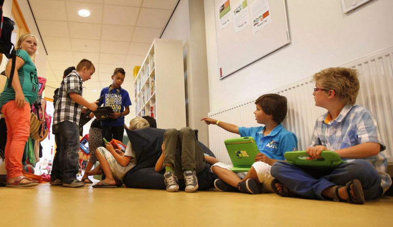 Semmi stressz, semmi házi feladat, semmi feleltetés – ezért a holland gyerekek a legboldogabbak a világon